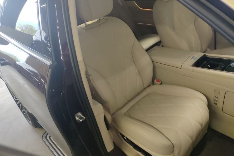 Used Hima AITO M9 2025 Extended-Range Ultra Version 52 kWh 6-Seater