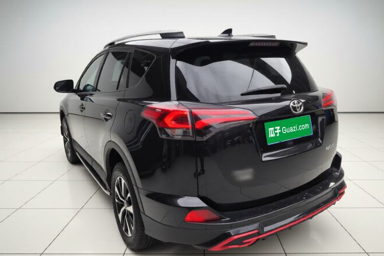 Used Toyota RAV4 2016 2.0L CVT Two-Wheel Drive Fashion Edition China V Standard