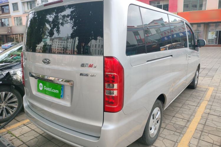 Used JAC Refine M3 2023 PLUS 1.5T 9-Seater Smart Connectivity Version