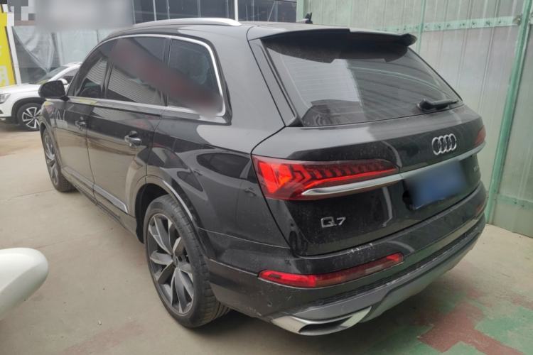 Used Audi Q7 2023 55 TFSI quattro S line Sport Edition Exterior 2