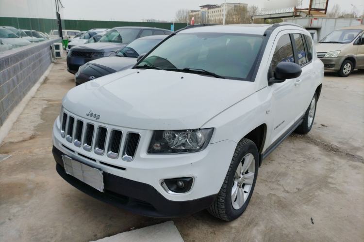 Used Jeep Compass 2015 2.0L two-wheel drive sport version