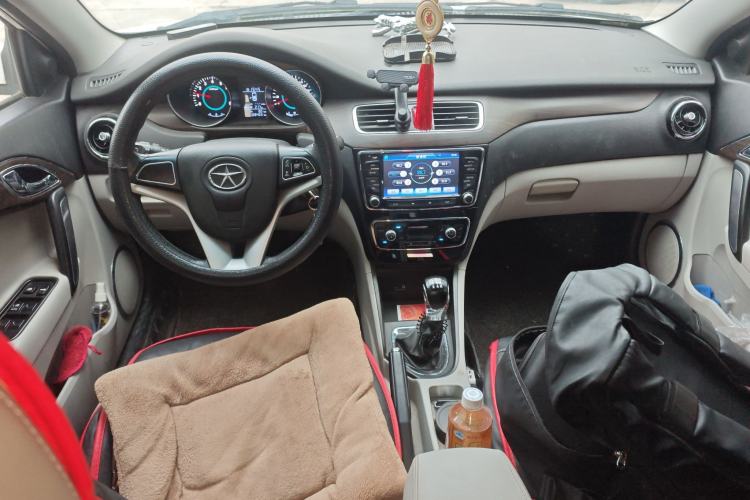 Used JAC Heyue 2014 1.5L Manual Luxury Version China IV Standard
