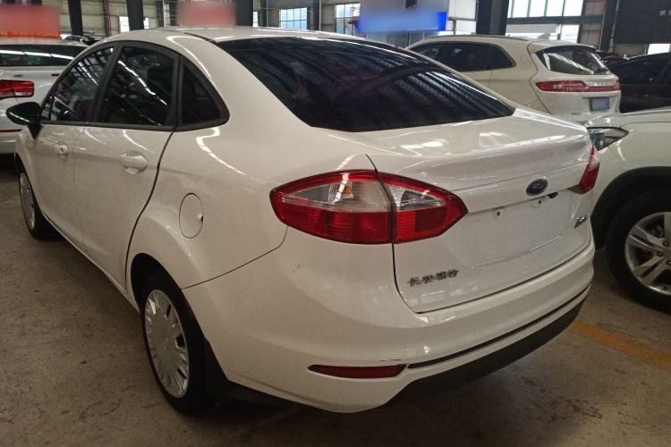 Used Ford Fiesta 2013 Sedan 1.5L Manual Fashion Edition
