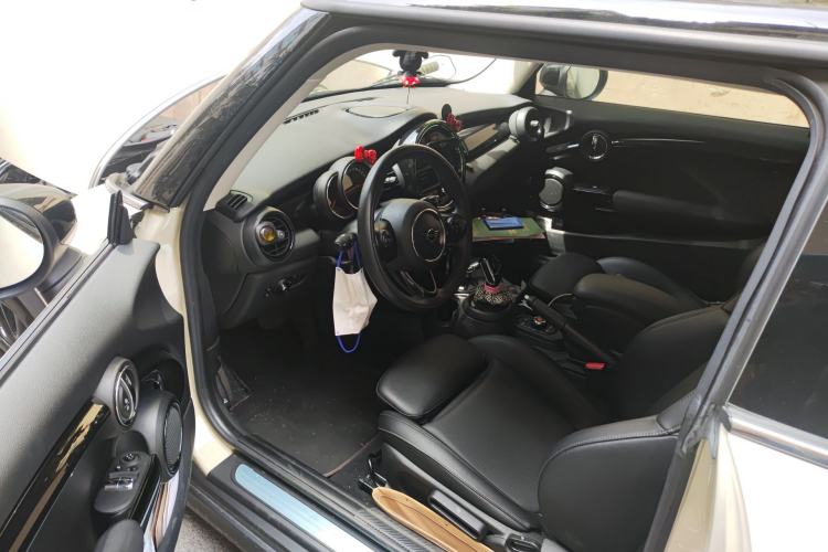 Used MINI 2019 1.5T COOPER Classic Edition
