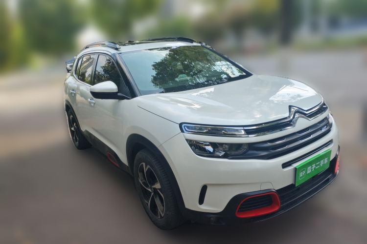 Used Citroen C5 AIRCROSS 2019 350THP Enjoyment Model China V Standard Front Right 45 Deg