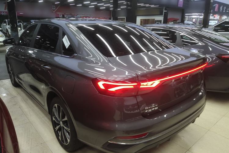 Used Geely Auto Emgrand 2025 4th Generation 1.5L CVT Luxury Version
