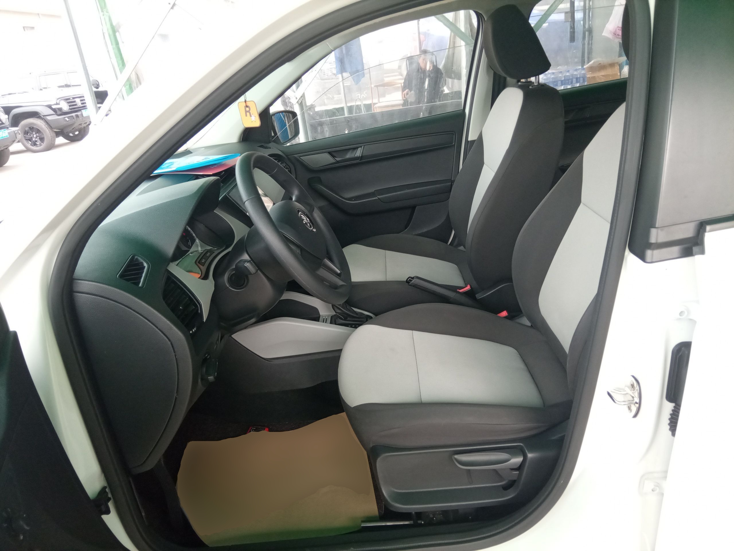 Interior delantero