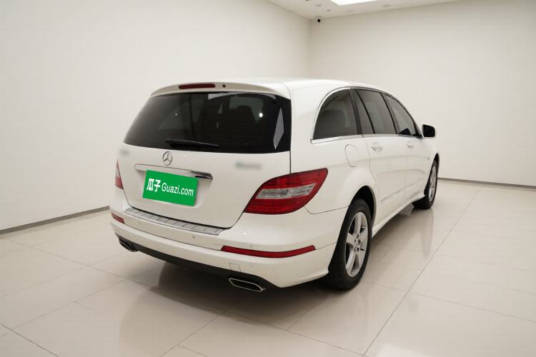 Used Mercedes-Benz R-Class 2014 R 400 4MATIC Business Model Exterior 5