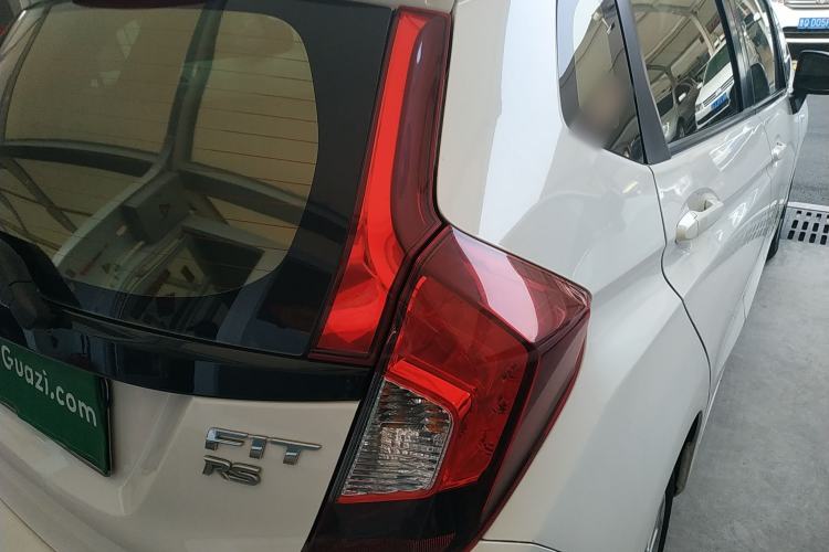 Used Honda Fit 2018 1.5L CVT Comfort Sunroof Version Right Rear Taillight