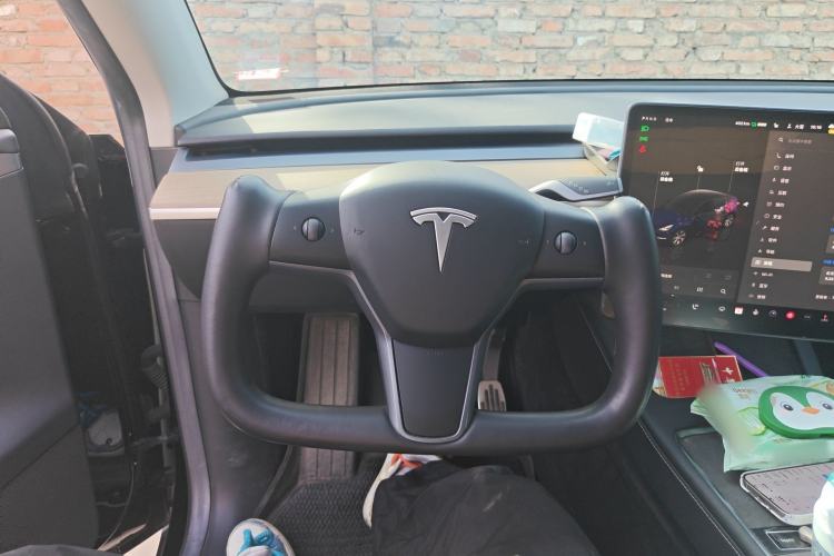 Used Tesla Model Y 2022 Rear-Wheel-Drive Version Steering Wheel