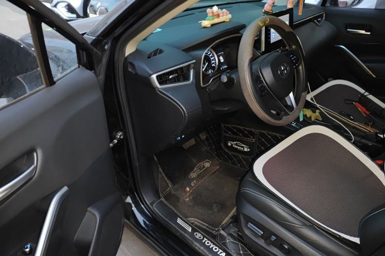 Used Toyota FRONTLANDER 2022 2.0L CVT Luxury Edition
