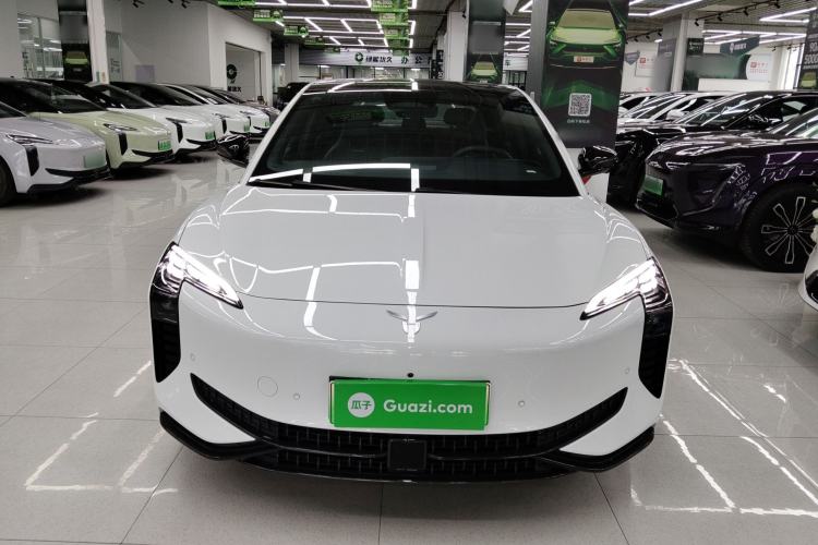 Used Hongqi EH7 2024 690 Pro Front