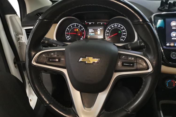 Used Chevrolet Monza 2022 320 Automatic Enjoyment Sunroof Version Steering Wheel