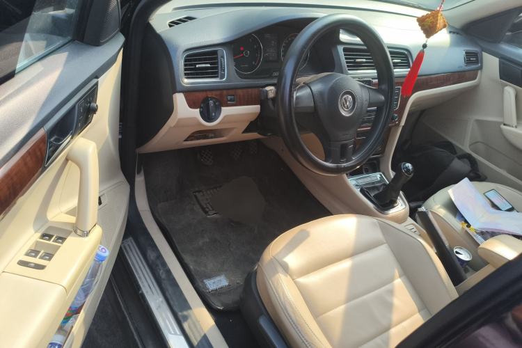 Used Volkswagen Lavida 2013 Restyled Classic 1.6L Manual Comfort Edition Driver Seat