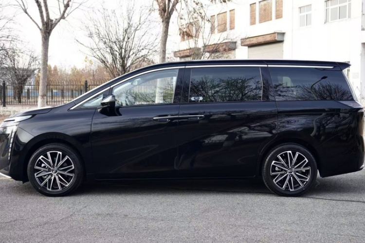 Used GAC Trumpchi Trumpchi E8 2024 Honor Series 2.0L Honor Edition
