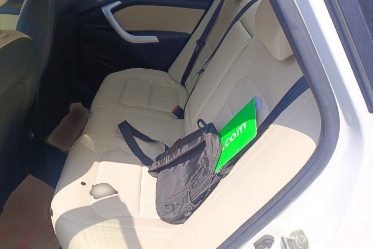 Used CHANGAN Alsvin V7 2015 1.6L Automatic Fun Model China IV Standard
