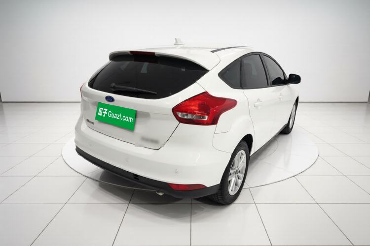 Used Ford Focus 2018 Hatchback Classic 1.6L Automatic Trendy SmartDrive Edition
