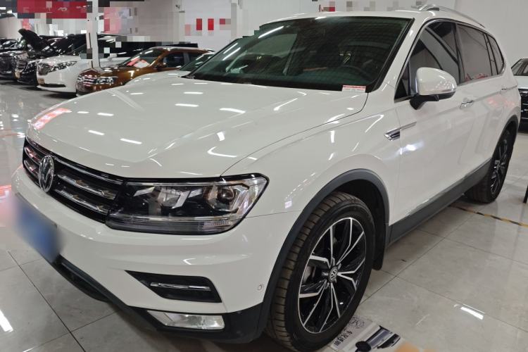 Used Volkswagen Tiguan L 2019 330TSI Automatic Two-Wheel Drive Smart Luxury Version China VI Standard
