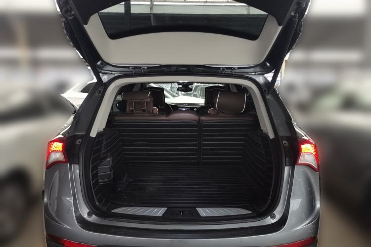 Used Buick Envision 2019 28T 4x4 Luxury Model China VI Standard Trunk