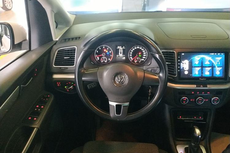 Used Volkswagen Sharan 2014 2.0 TSI Standard Model Steering Wheel