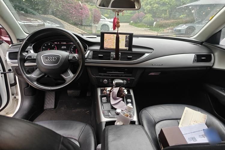 Used Audi A7 2013 35 FSI quattro Ambition Edition Center Console