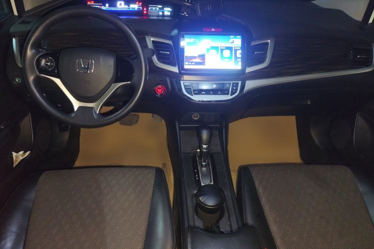 Used Honda Jade 2017 1.8L automatic Comfort version 5 seats