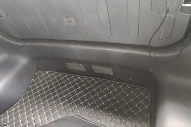 Used Wuling NAMMIEV 2021 Playful Model – High-Power Version Left Rear Seat
