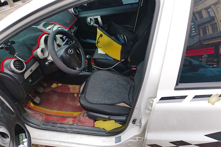 Used JAC Group Yueyue 2012 CROSS 1.0L Comfort Model
