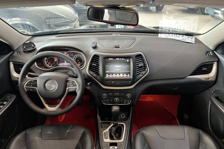 Used Jeep Cherokee 2017 2.0L Superior Edition