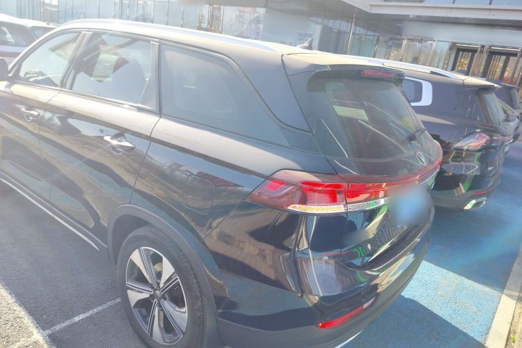 Used CHANGAN X7 PLUS 2024 1.5T Automatic Luxury Edition 5 Seats Exterior 2