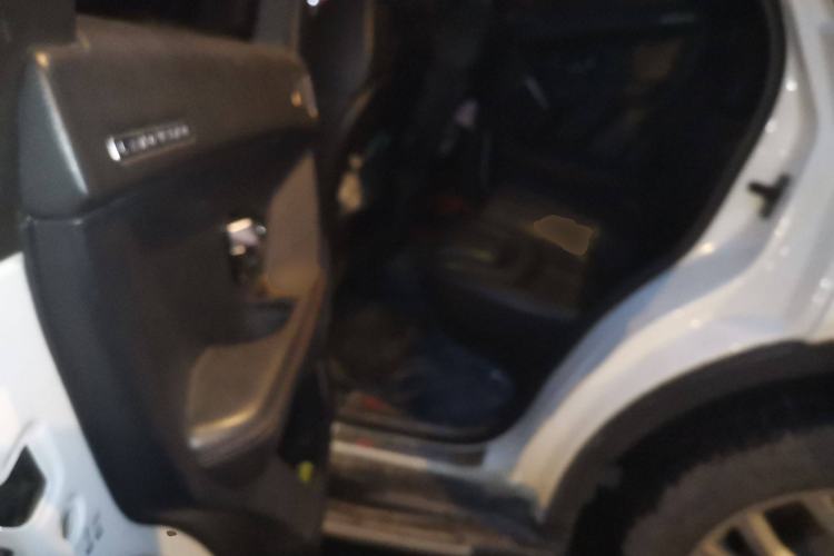 Used Land X7 2015 2.0T Panoramic Prestige Edition