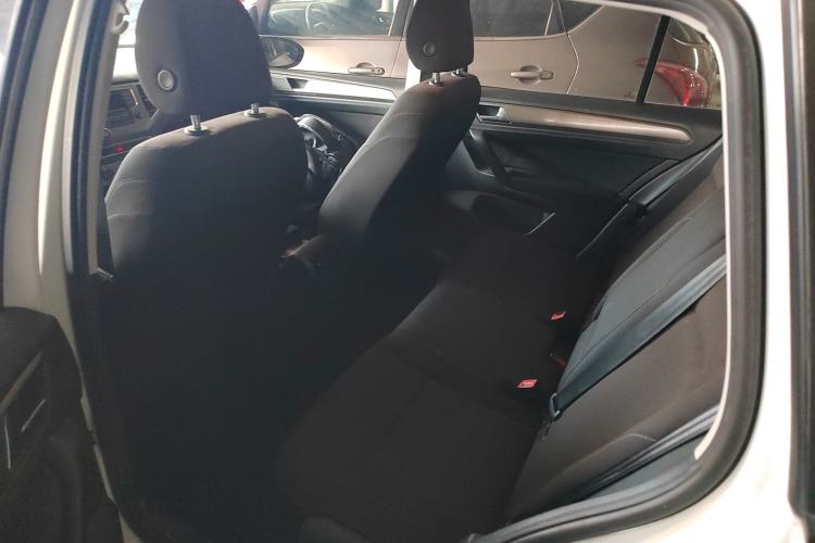 Used Volkswagen Golf Sportsvan 2016 1.6L Automatic Comfort Model Left Rear Seat