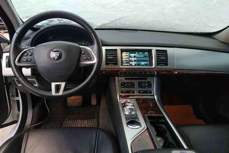 Used Jaguar XF 2014 XF 2.0T Luxury Edition