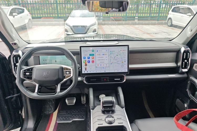 Used JETOUR Traveler 2023 2.0T All-Wheel-Drive CrossPRO Center Console