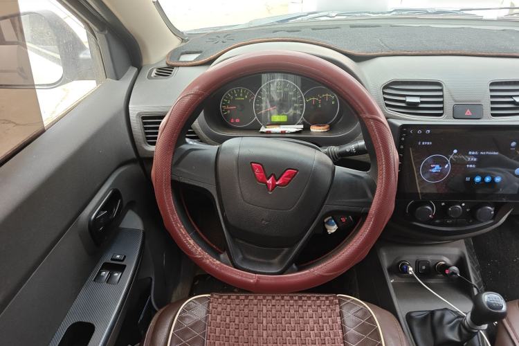 Used Wuling Hongguang 2021 1.5L S Base Version LAR Steering Wheel