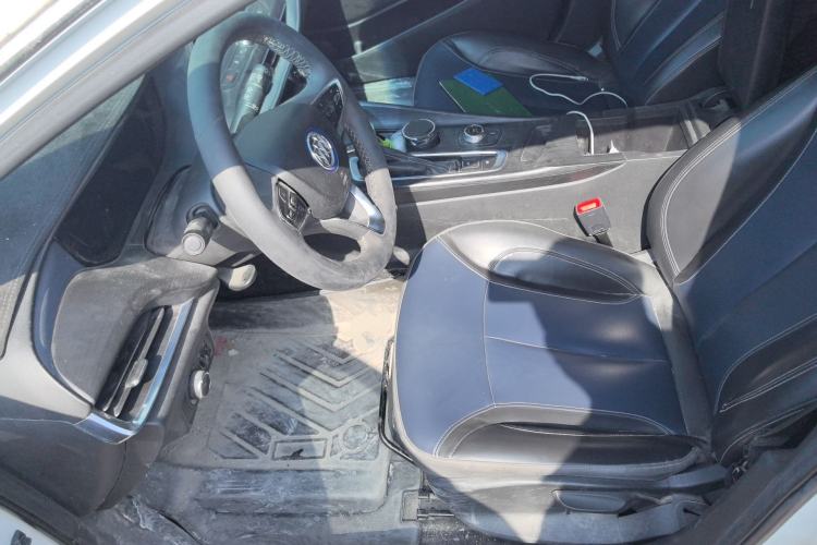 Used Buick Velite 6 2019 Connected Fashion Model Left Front Seat