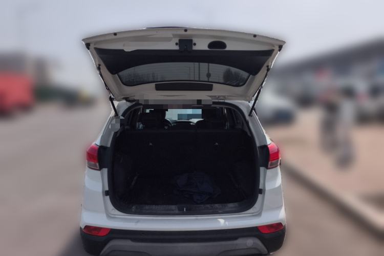 Used Hyundai ix25 2017 1.6L Automatic Smart Version Trunk