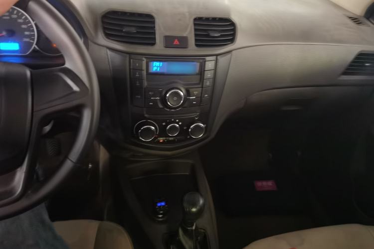 Used Wuling Hongguang 2016 1.5L Restyled S Comfort Version Audio And AC Panel