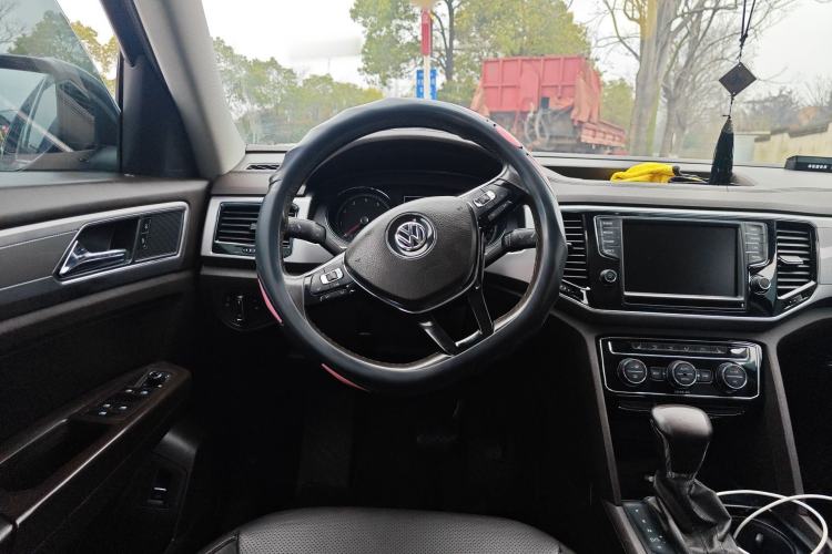 Used Volkswagen Teramont 2017 330TSI Two-Wheel-Drive Luxury Edition