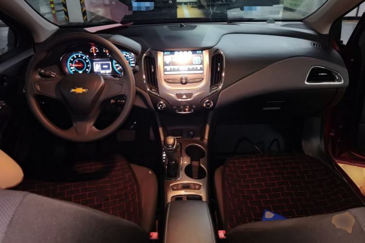 Used Chevrolet Cruze 2017 1.5L Automatic Pioneer Sunroof Edition