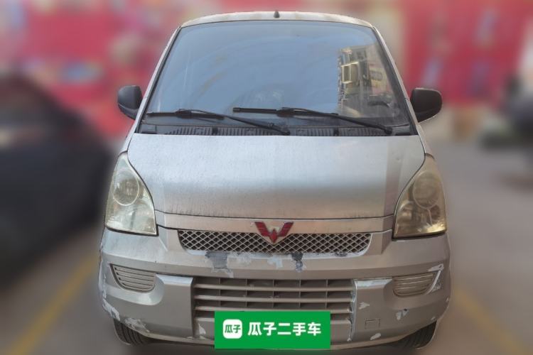 Used Wuling Rongguang 2011 1.2L Base Version
