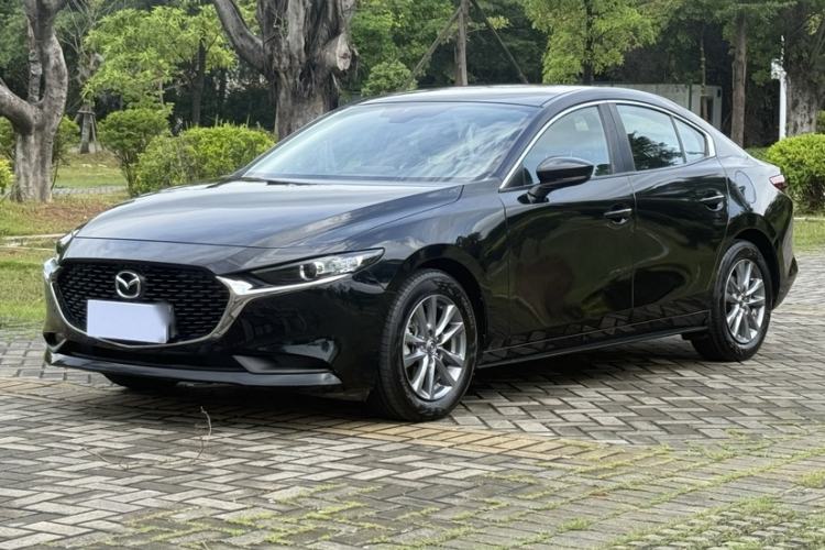 Used Mazda 3 Axela 2023 1.5L Manual ZhiMei Edition