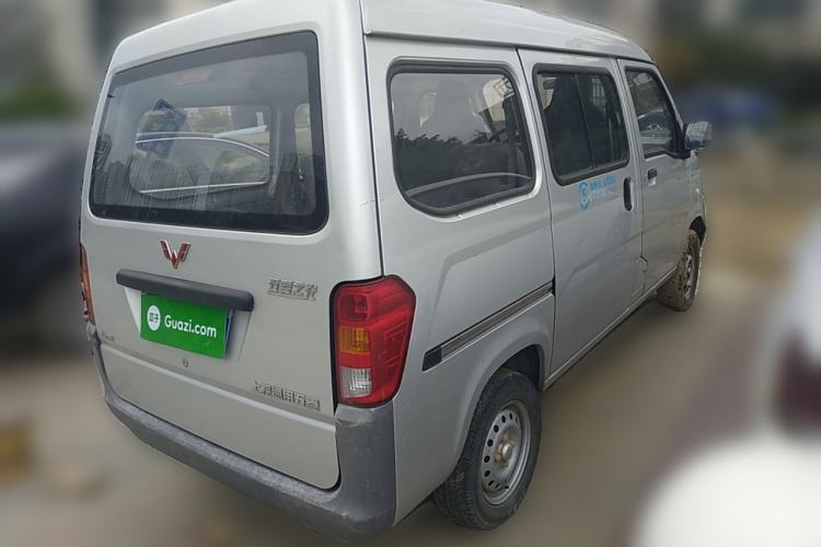 Used Wuling Zhiguang 2020 1.2L Practical Model China VI LSI
