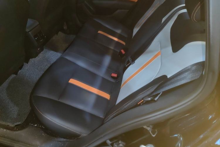 Used Dongfeng Aeolus Yixuan 2023 Mach Edition 1.5L Automatic Chasing Shadow Version Left Rear Seat