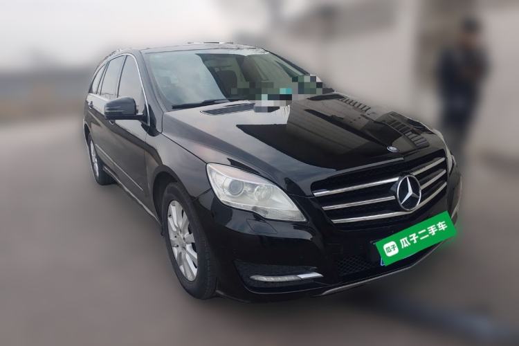 Used Mercedes-Benz R-Class 2014 R 320 4MATIC Business Model Front Right 45 Deg