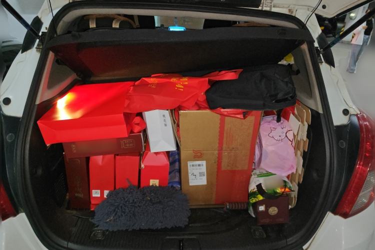 Used Buick Encore 2014 1.4T Automatic Two-Wheel Drive Urban Elite Model Trunk