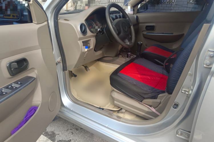 Used Wuling Hongguang 2014 1.2L Standard Model China IV