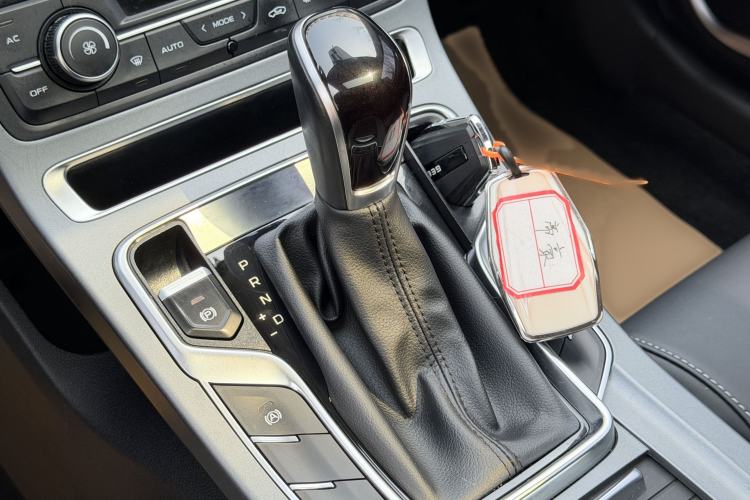 Used Geely Auto Emgrand 2021 UP 1.5L CVT Luxury Model
