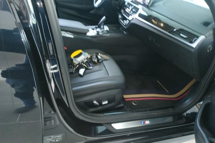 Used BMW 5 Series 2018 525Li M Sport Package