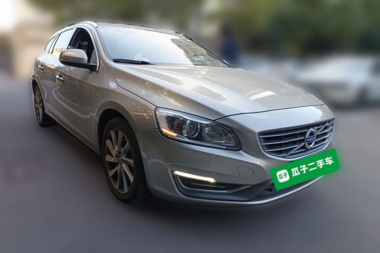 Used Volvo V60 2015 T5 Zhiyi Edition